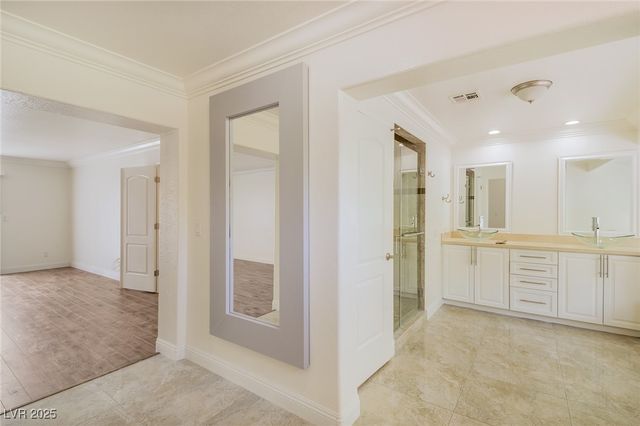 3116 Ocean Port Drive, Las Vegas, NV 89117