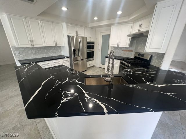 3116 Ocean Port Drive, Las Vegas, NV 89117