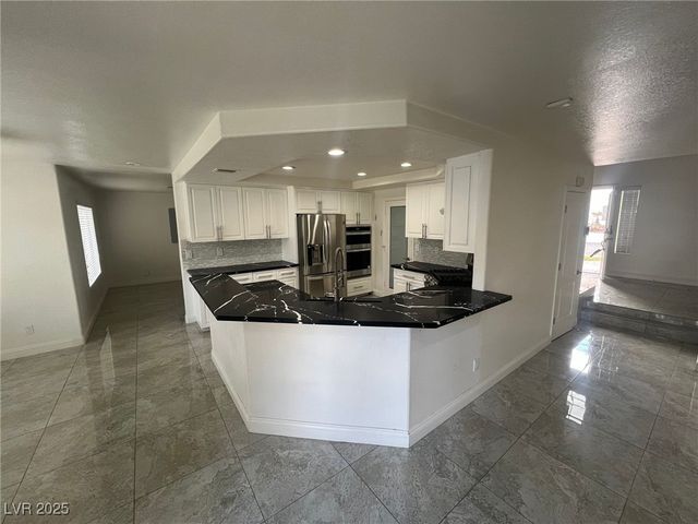 3116 Ocean Port Drive, Las Vegas, NV 89117