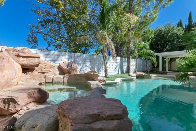 3116 Ocean Port Drive, Las Vegas, NV 89117