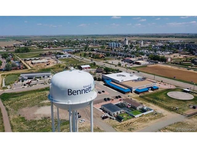 405 Wildflower Ct, Bennett, CO 80102