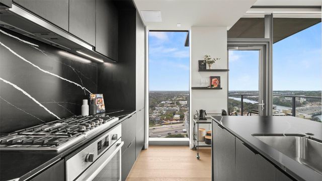 44 East Ave 2110, Austin, TX 78701