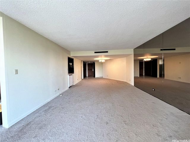 1860 Ala Moana Boulevard 902B, Honolulu, HI 96815