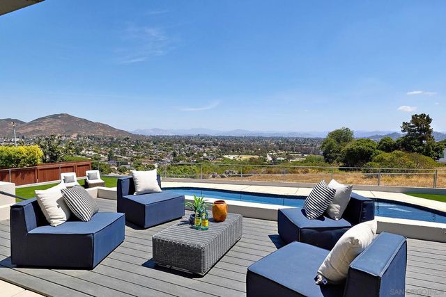 6117 Madra, San Diego, CA 92120