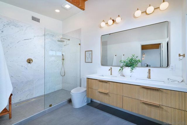 6117 Madra, San Diego, CA 92120