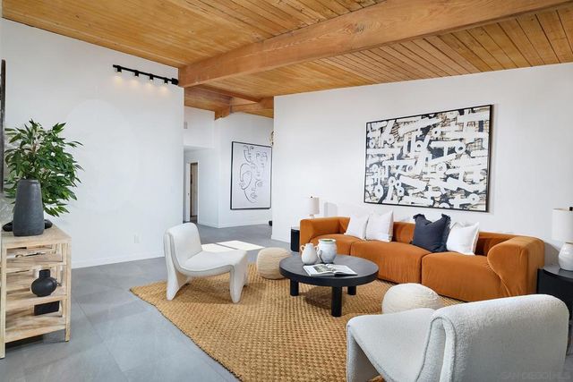 6117 Madra, San Diego, CA 92120