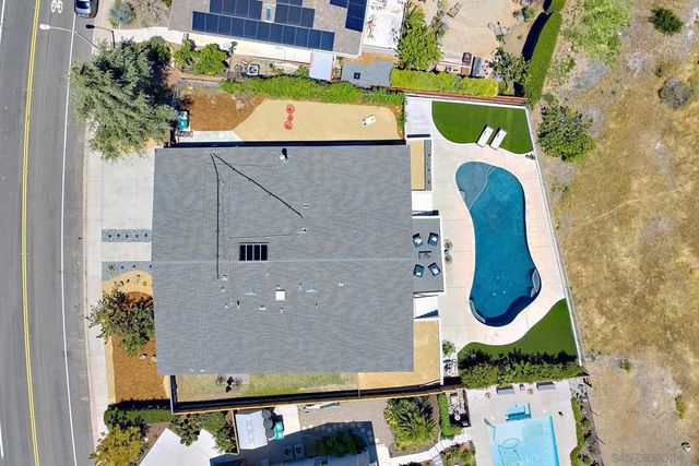 6117 Madra, San Diego, CA 92120