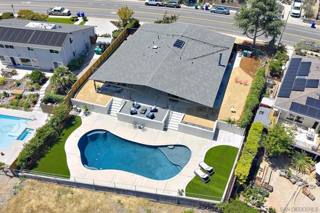 6117 Madra, San Diego, CA 92120