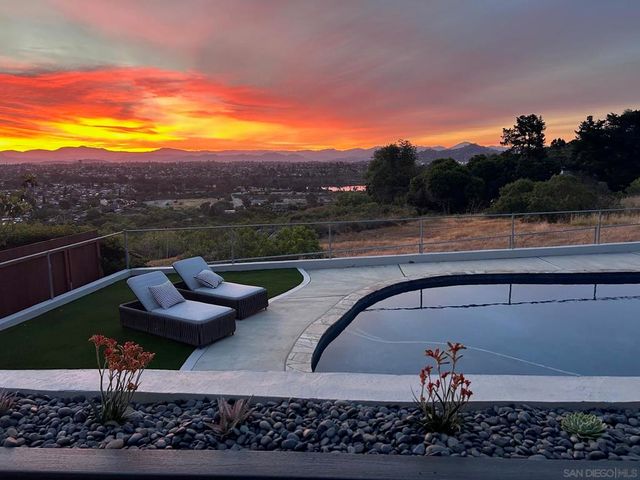 6117 Madra, San Diego, CA 92120