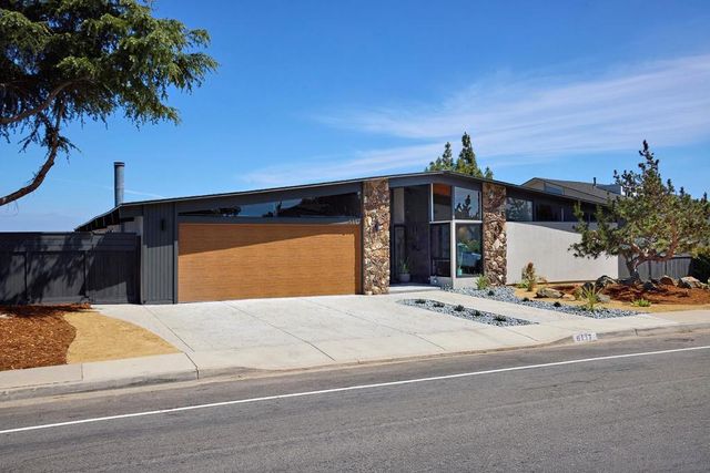 6117 Madra, San Diego, CA 92120