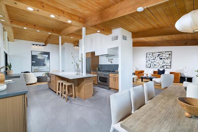 6117 Madra, San Diego, CA 92120
