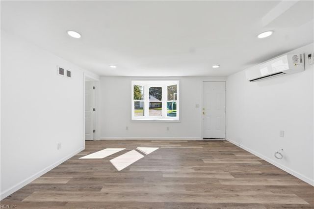 4860 Elmhurst AVE, Norfolk, VA 23513