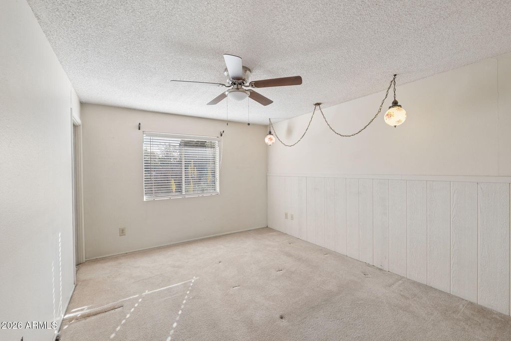 Image 14 of property listing at 4045 W CAMINO ACEQUIA --, Phoenix, AZ 85051