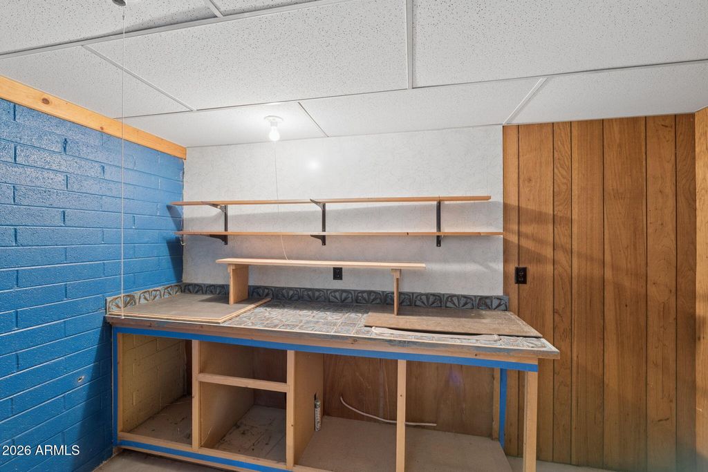 Image 23 of property listing at 4045 W CAMINO ACEQUIA --, Phoenix, AZ 85051