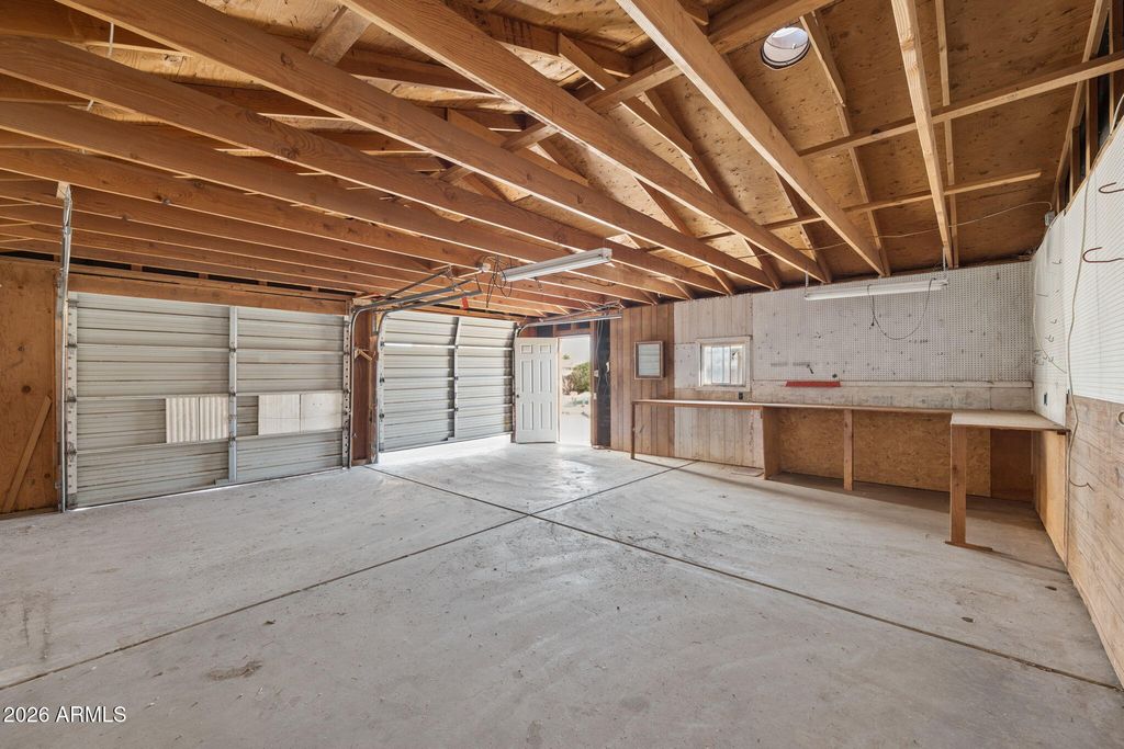 Image 27 of property listing at 4045 W CAMINO ACEQUIA --, Phoenix, AZ 85051