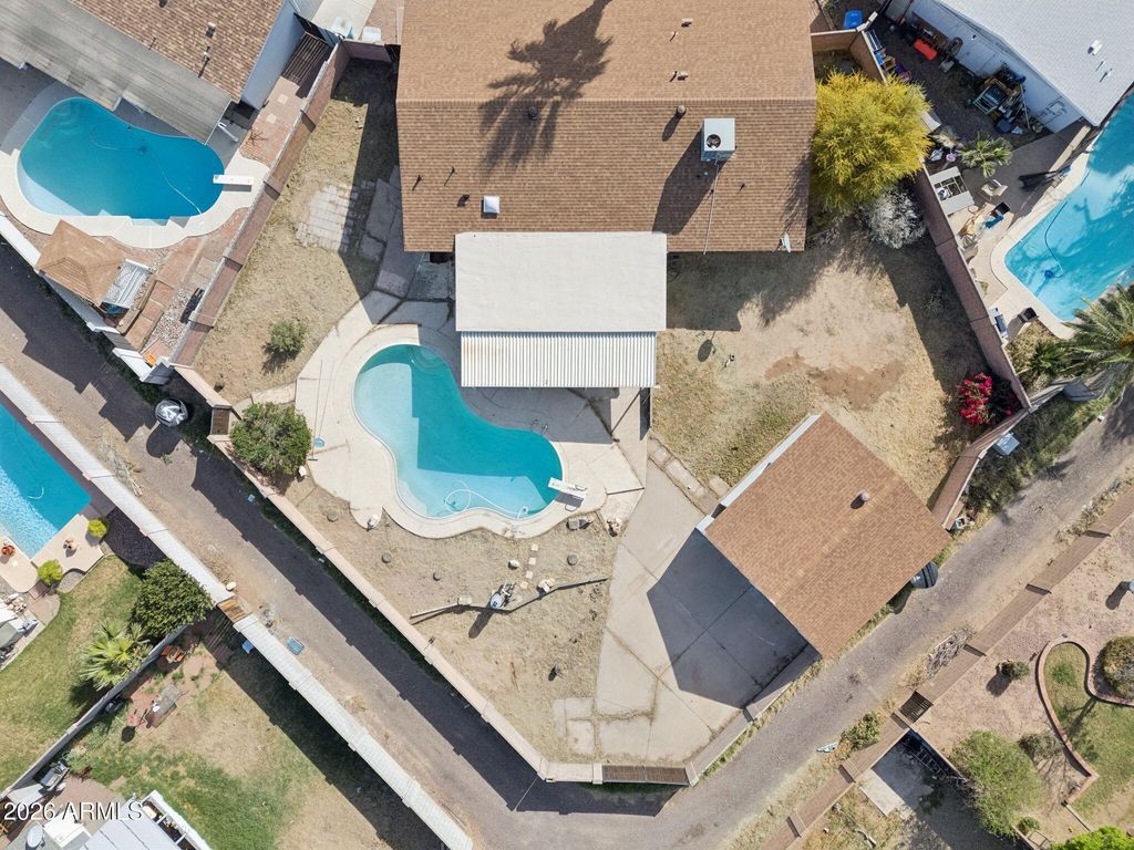 Image 41 of property listing at 4045 W CAMINO ACEQUIA --, Phoenix, AZ 85051