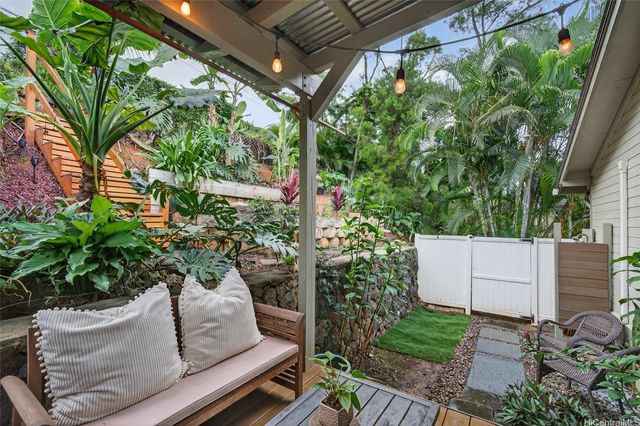122 Kahako Street A, Kailua, HI 96734