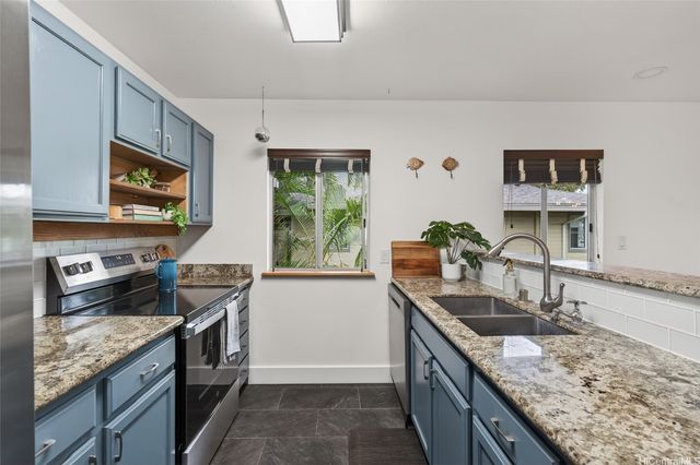 122 Kahako Street A, Kailua, HI 96734