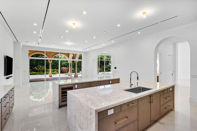 2002 NW 4th Avenue, Delray Beach, FL 33444