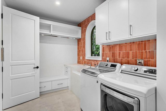 2002 NW 4th Avenue, Delray Beach, FL 33444