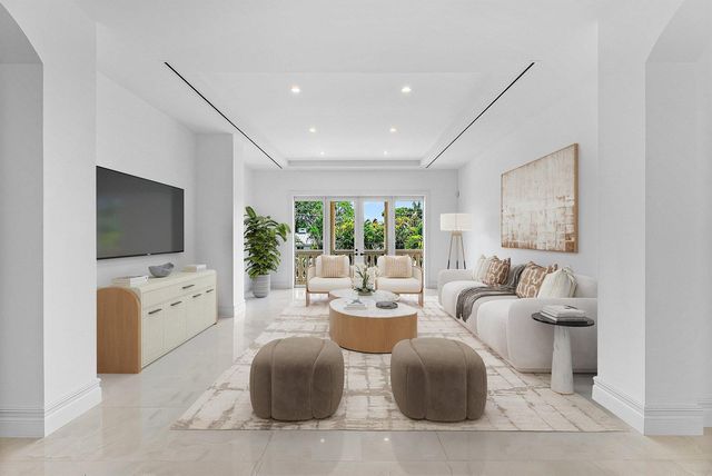 2002 NW 4th Avenue, Delray Beach, FL 33444
