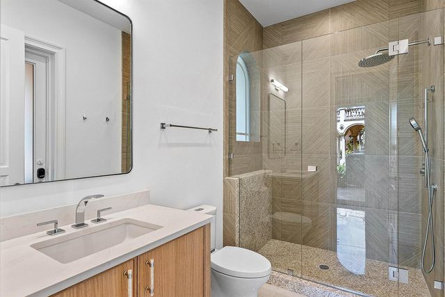 2002 NW 4th Avenue, Delray Beach, FL 33444