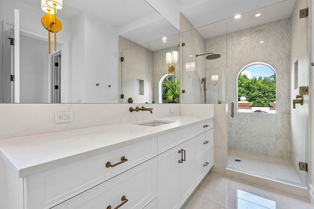 2002 NW 4th Avenue, Delray Beach, FL 33444
