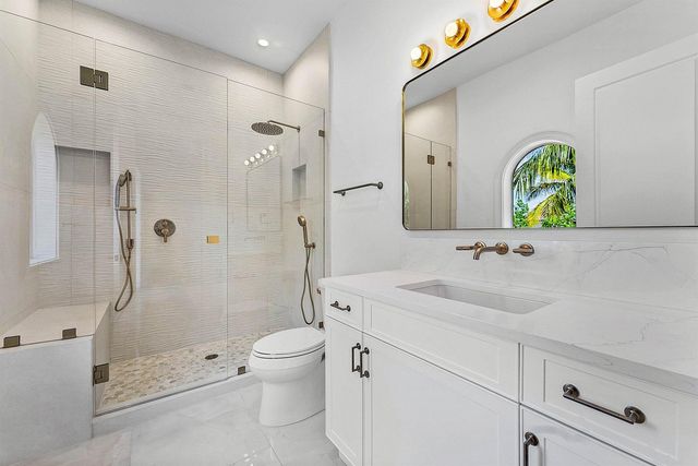 2002 NW 4th Avenue, Delray Beach, FL 33444