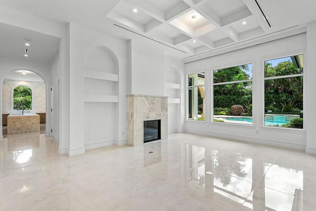 2002 NW 4th Avenue, Delray Beach, FL 33444