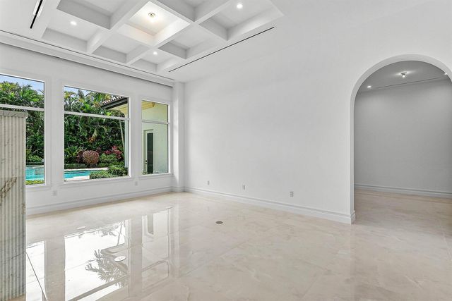2002 NW 4th Avenue, Delray Beach, FL 33444