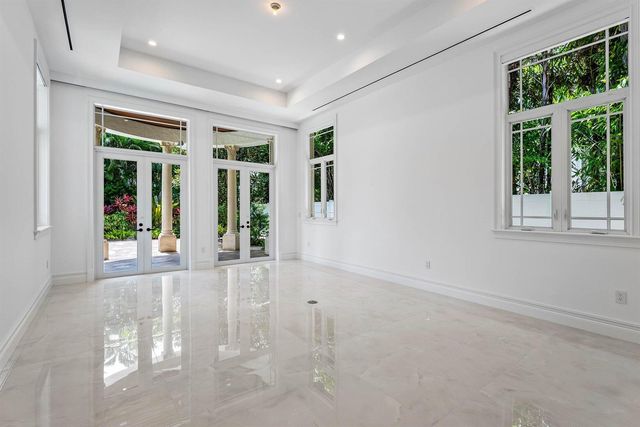 2002 NW 4th Avenue, Delray Beach, FL 33444