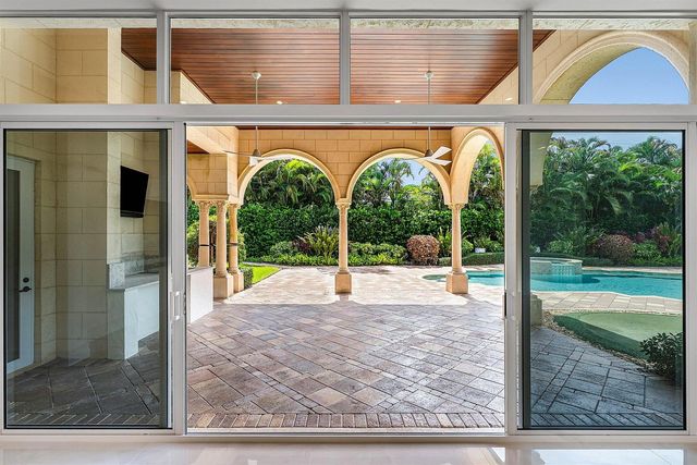 2002 NW 4th Avenue, Delray Beach, FL 33444
