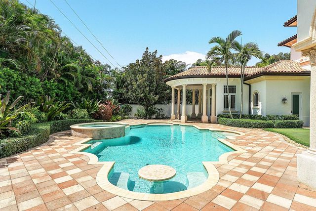 2002 NW 4th Avenue, Delray Beach, FL 33444