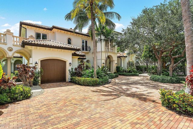 2002 NW 4th Avenue, Delray Beach, FL 33444
