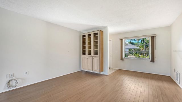 5513 PALM AIRE DRIVE, Sarasota, FL 34243