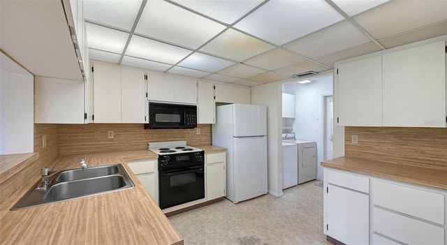 5513 PALM AIRE DRIVE, Sarasota, FL 34243