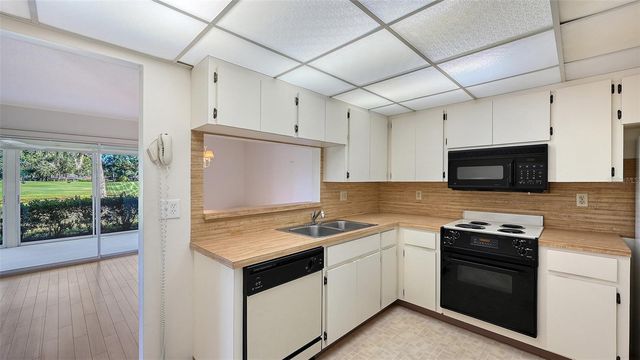 5513 PALM AIRE DRIVE, Sarasota, FL 34243