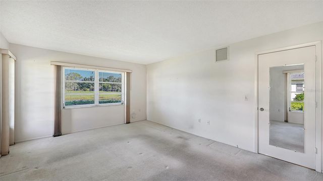 5513 PALM AIRE DRIVE, Sarasota, FL 34243