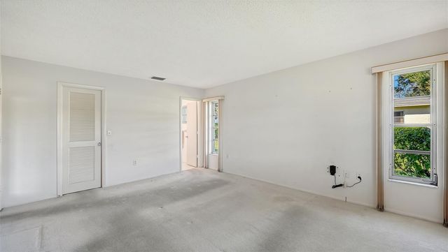 5513 PALM AIRE DRIVE, Sarasota, FL 34243