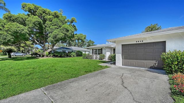 5513 PALM AIRE DRIVE, Sarasota, FL 34243