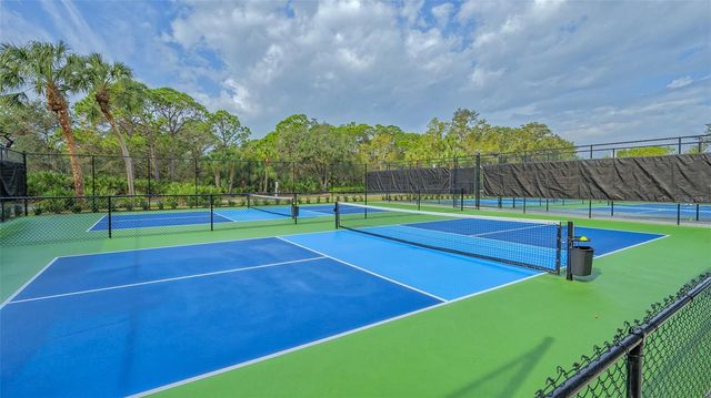 5513 PALM AIRE DRIVE, Sarasota, FL 34243