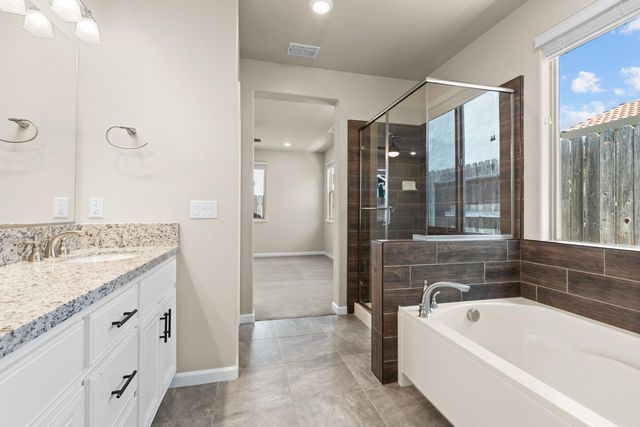 910 Lazy Trail Dr, Rocklin, CA 95765