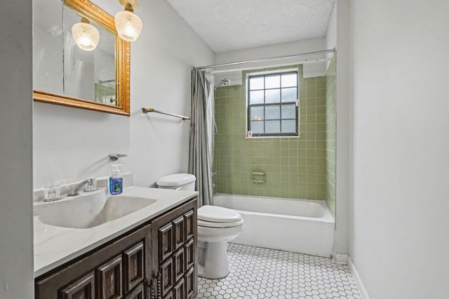 7439 LEXIE GARDNER RD, Bartlett, TN 38002