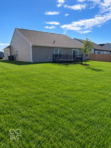 352 Catamount Lane, Indianapolis, IN 46229