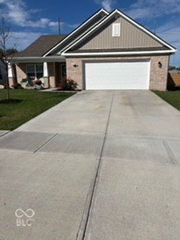 352 Catamount Lane, Indianapolis, IN 46229