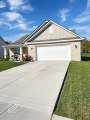 352 Catamount Lane, Indianapolis, IN 46229