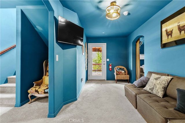 1253 Golden Rule, Lake Arrowhead, CA 92352