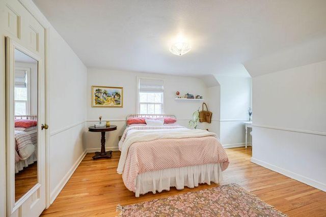 1902 Pinehurst Avenue, Saint Paul, MN 55116