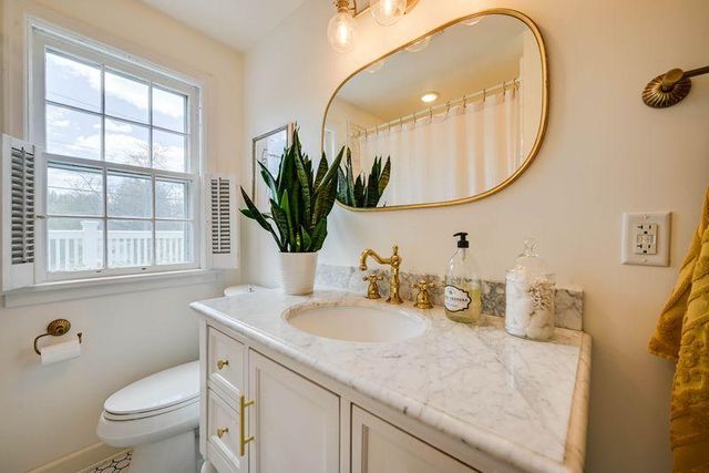 1902 Pinehurst Avenue, Saint Paul, MN 55116