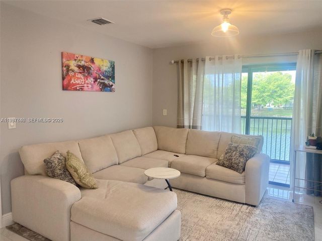 3613 NW 94th Ave 7F, Sunrise, FL 33351